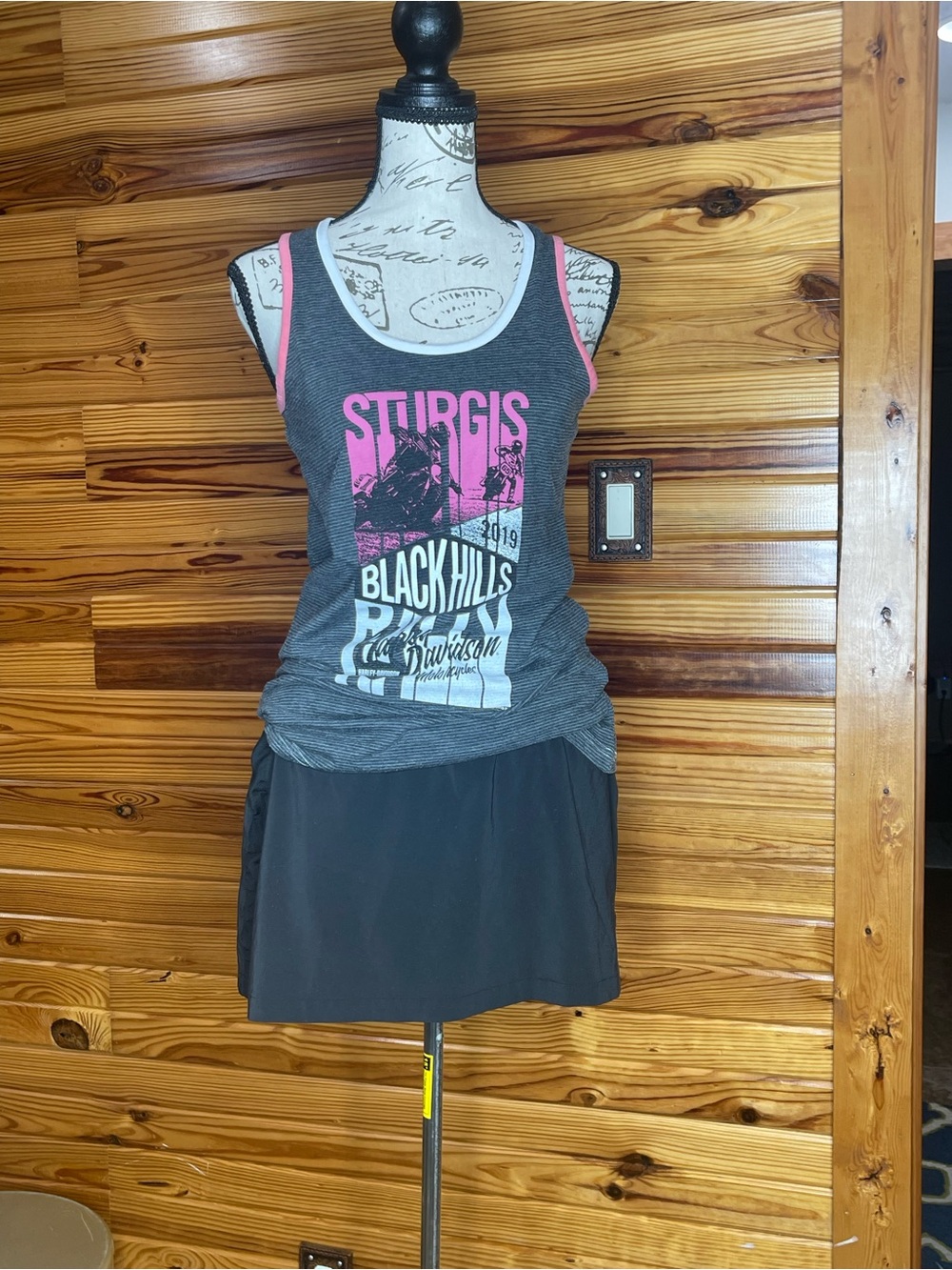 Harley-Davidson Gray & Pink Sturgis Black Hills Graphic Tank